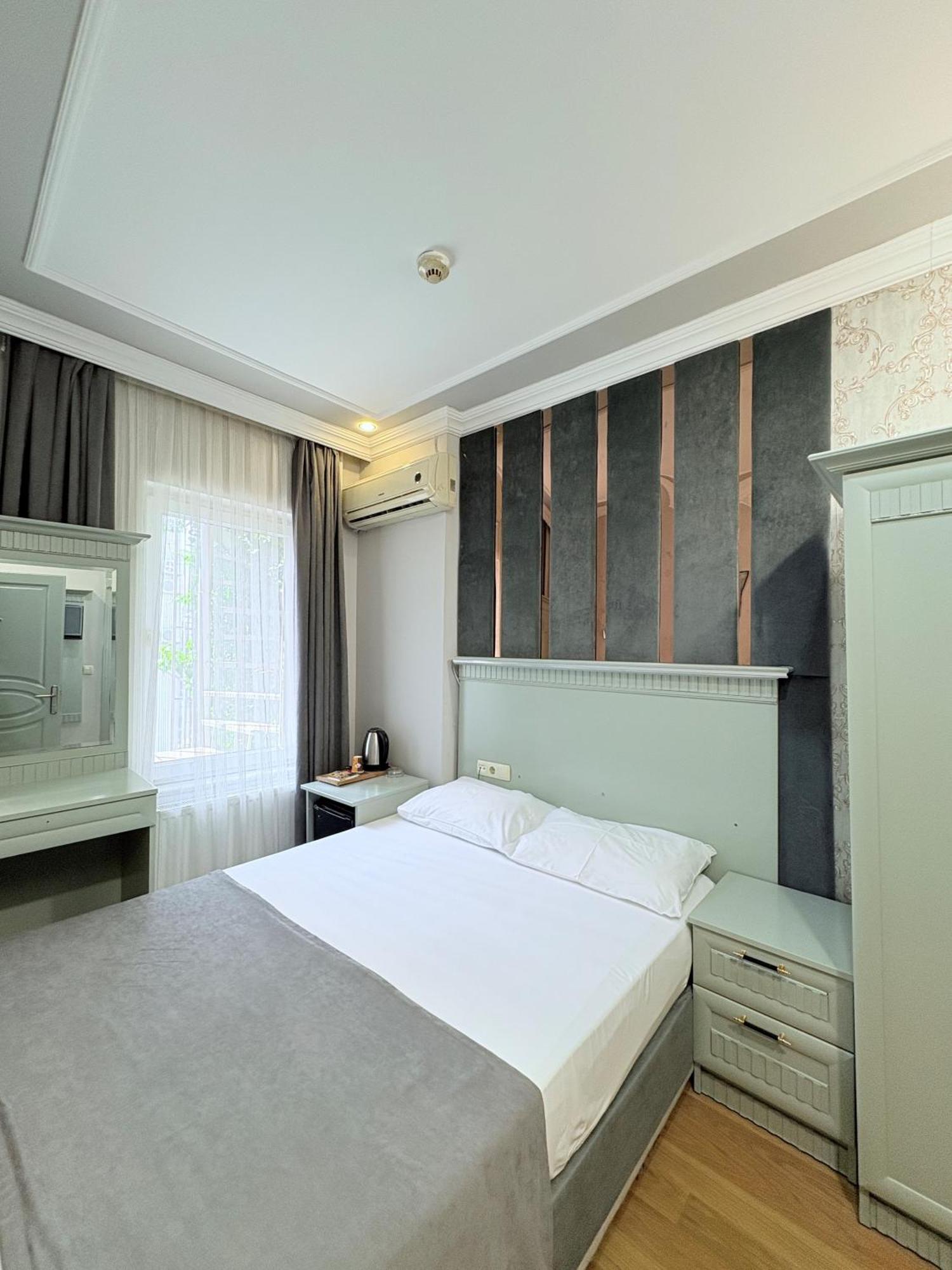 Grand Hurriyet Hotel Istambul Exterior foto