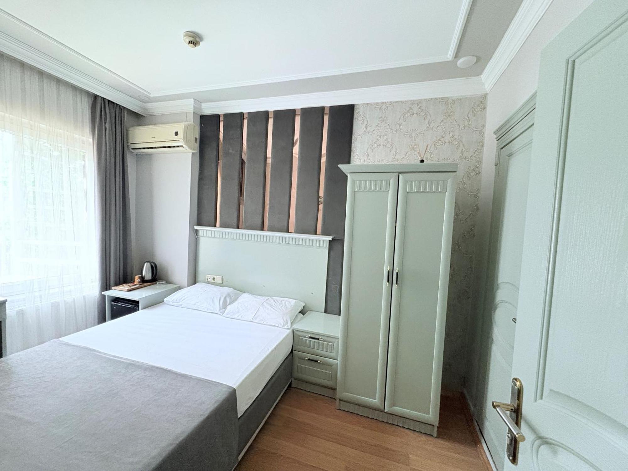 Grand Hurriyet Hotel Istambul Exterior foto